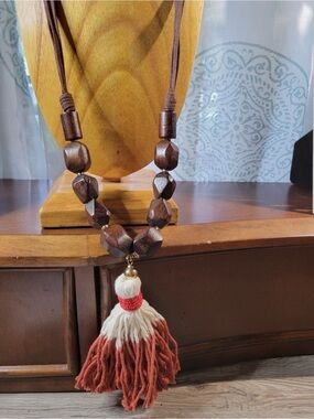 Boho Tassel Necklace with Wooden Beads - Brown & Red Ombre